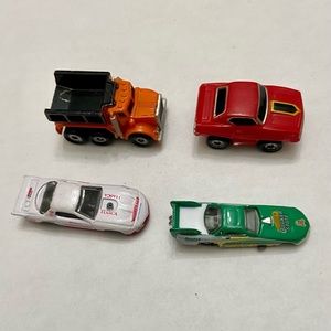 Vintage,  Lot of 4 Miniature 1.25-inch Cars (H)